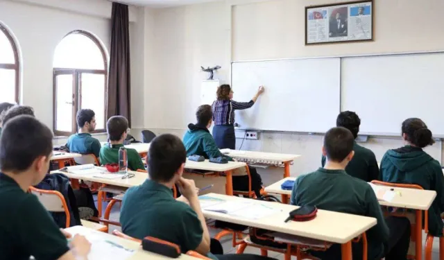 Cuma günü okullarda eğitim yapılmayacak