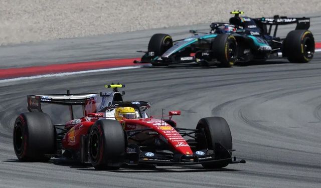 Hamilton'dan Ferrari ile İlk Zafer