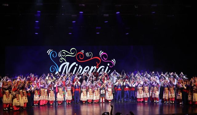 Nilüfer'in dansçılarından görsel şölen