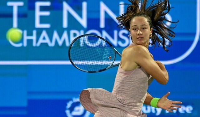 Zeynep Sönmez Nottingham'da Tur Atladı