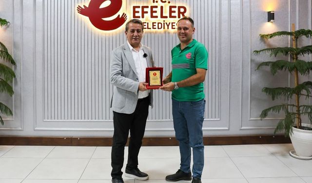 Can kurtaran belediye personeline altın ve plaket