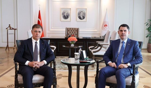 Cemil Tugay 14 Ağustos'ta AK Partiye (mi) geçiyor..?