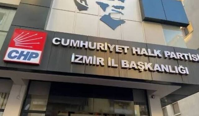 CHP İzmir'de üç İlçe Başkanı görevden alındı