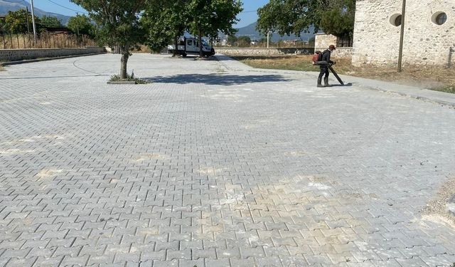 Karacaahmet Türbesi'nde yoğun temizlik