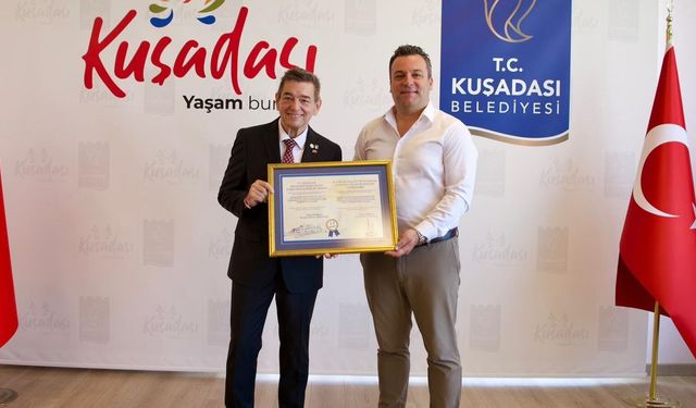 Kuşadası'ndan Werner Arndt'a fahri hemşehrilik unvanı