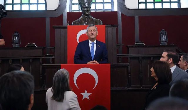 Yeni Parti programını açıkladı'41 sayfalık yol haritası