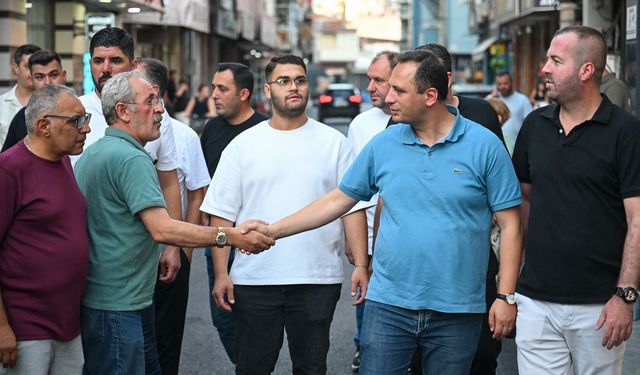 Başkan Eşki'den Çamdibi'nde esnaf turu