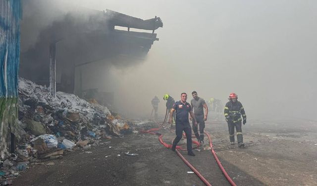 Bolu'da geri dönüşüm tesisinde yangın çıktı