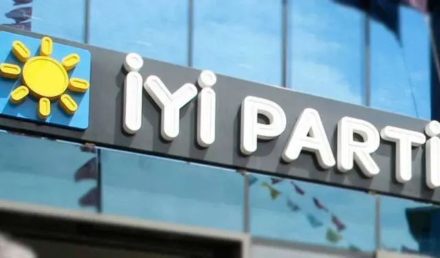 İYİ Parti Selçuk İlçe Başkanı Ziya Tüccar oldu