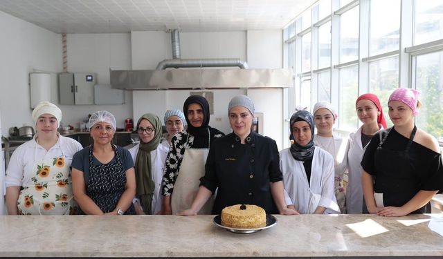 Konak'ın en 'tatlı' kursu çok sevildi