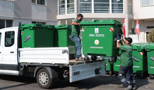 Konak'ın sokakları yeni konteynerlerine kavuştu
