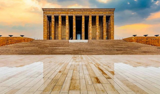 Yurttaşlar 30 Ağustos'ta Anıtkabir'e akın etti