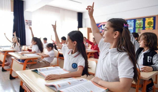 15 Ekim 2026 bugün okullar tatil mi?