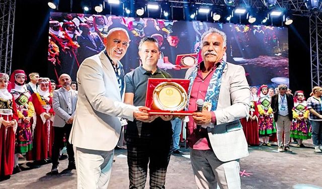'Uca Dağlar' İzmir'de Erzurum rüzgarı estirdi