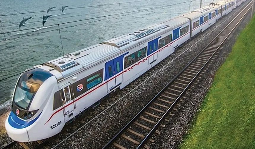 2 Mayıs Cuma İzmir İZBAN tren saatleri ve durak bilgisi