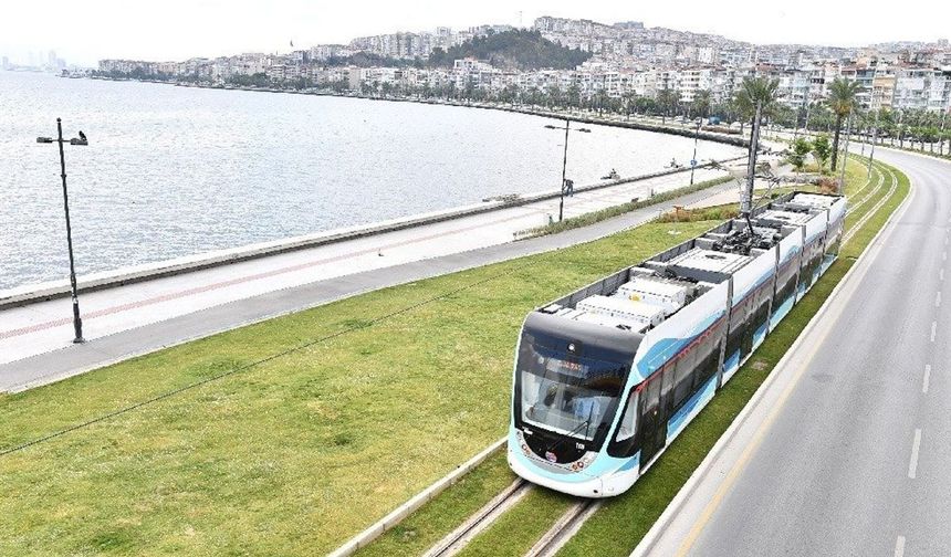 2 Mayıs Cuma İzmir tramvay sefer saatleri belli oldu!
