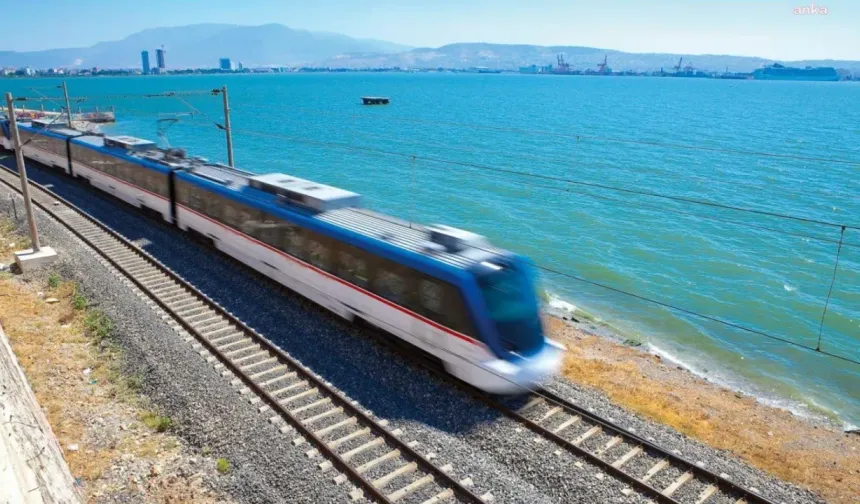 3 Mayıs Cumartesi İzmir İZBAN tren saatleri ve durak bilgisi