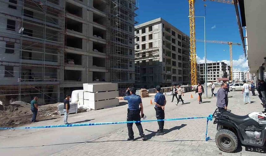 Trafik kazasıyla başlayan kavga büyüdü, sonrasında silahlar konuştu
