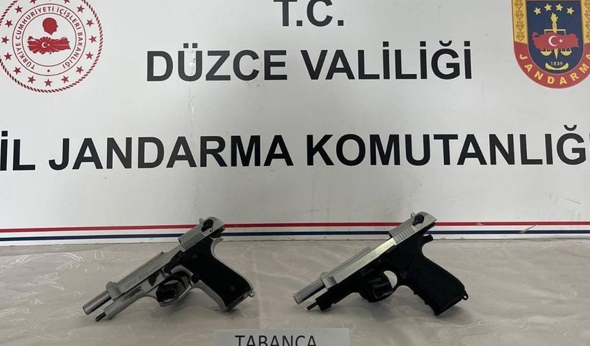 Düğünde havaya ateş edenler yakalandı
