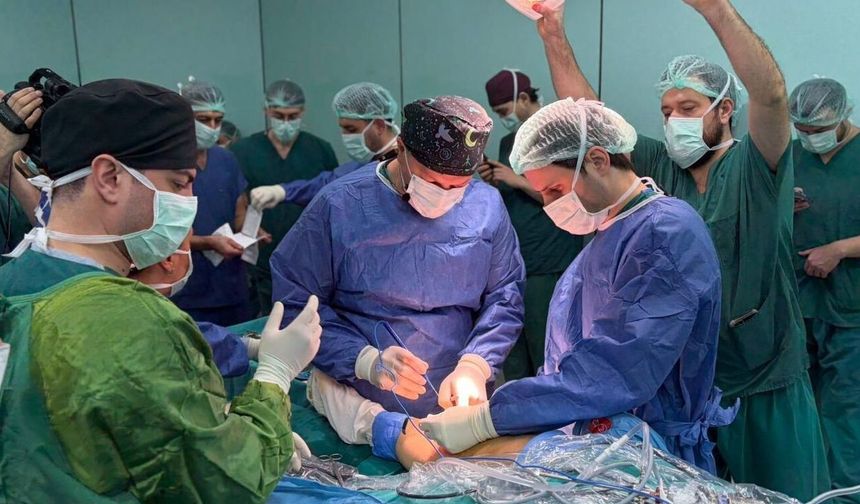 DEÜ, menisküs cerrahisinde Türkiye'ye örnek oldu