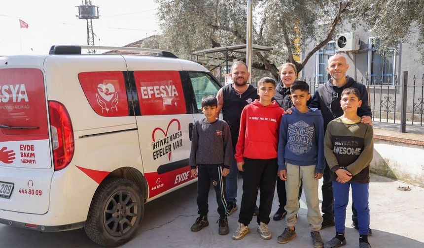 Başkan Yetişkin çocukların bayram heyecanına ortak oldu