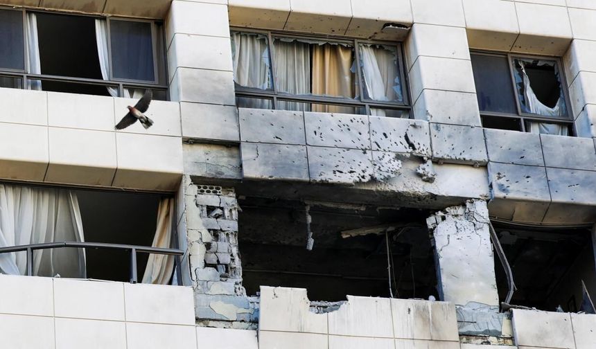 İran, İsrail'in Beyrut'taki otel saldırısında 4 diplomatının öldüğünü duyurdu