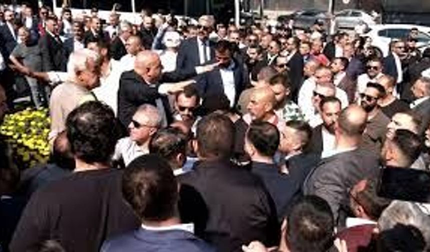 TBMM'de CHP Grup Toplantısı öncesi gerginlik