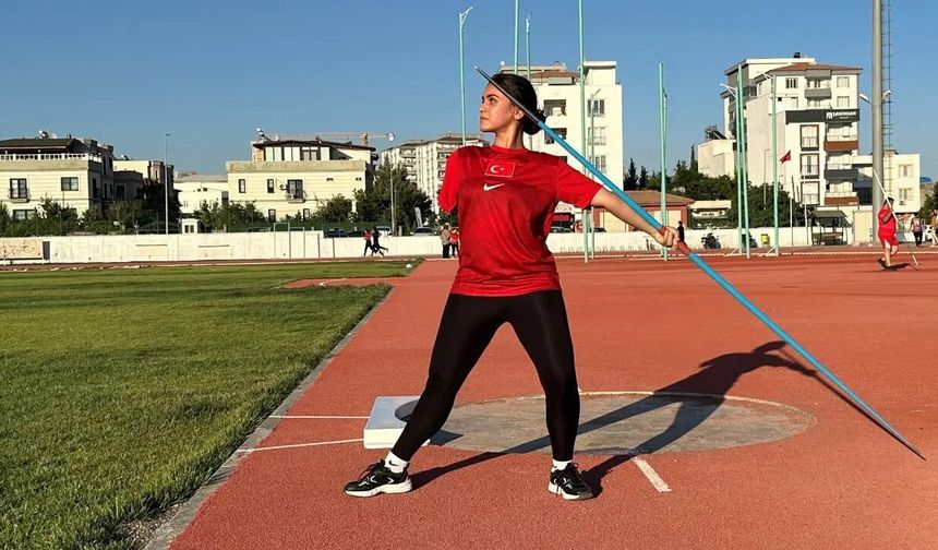 Depremzede Meryem Hanne Erbil Türkiye şampiyonu oldu