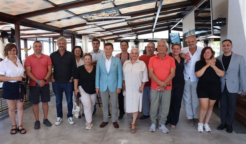 Marmaris Belediye Başkanı Ünlü basın mensuplarıyla buluştu