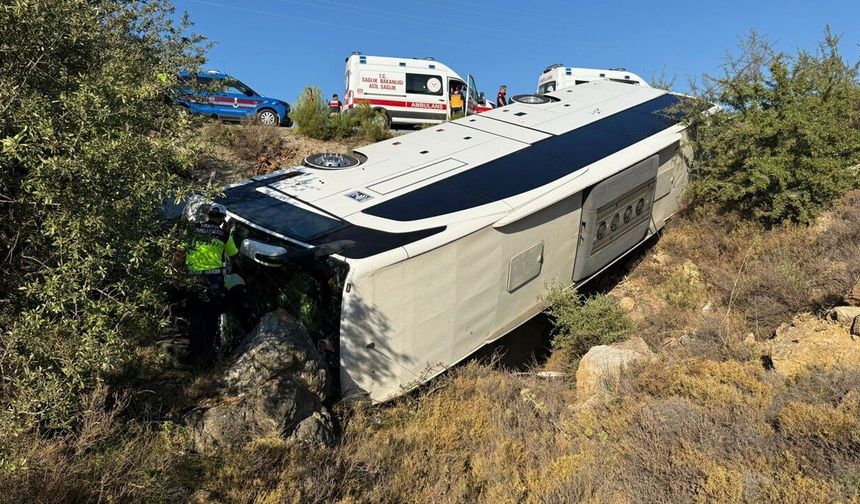 İzmir'de feci kaza: 2 kişi hayatını kaybetti