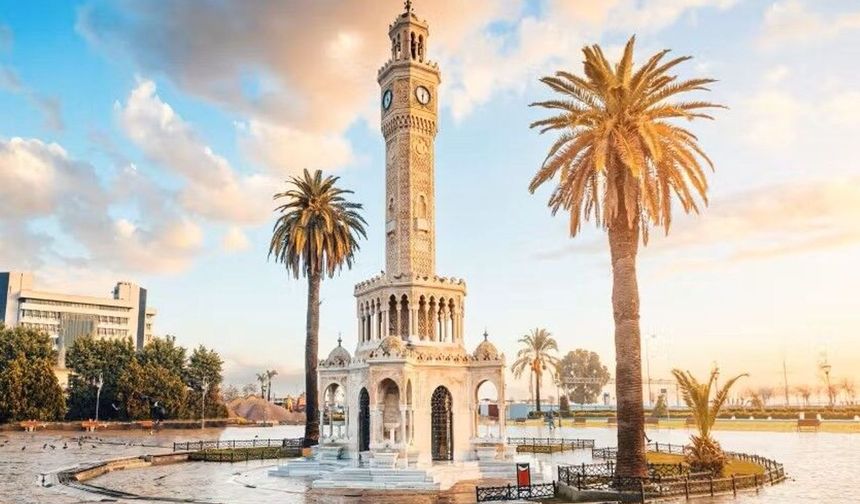 İzmir'de sıcak hava sürüyor