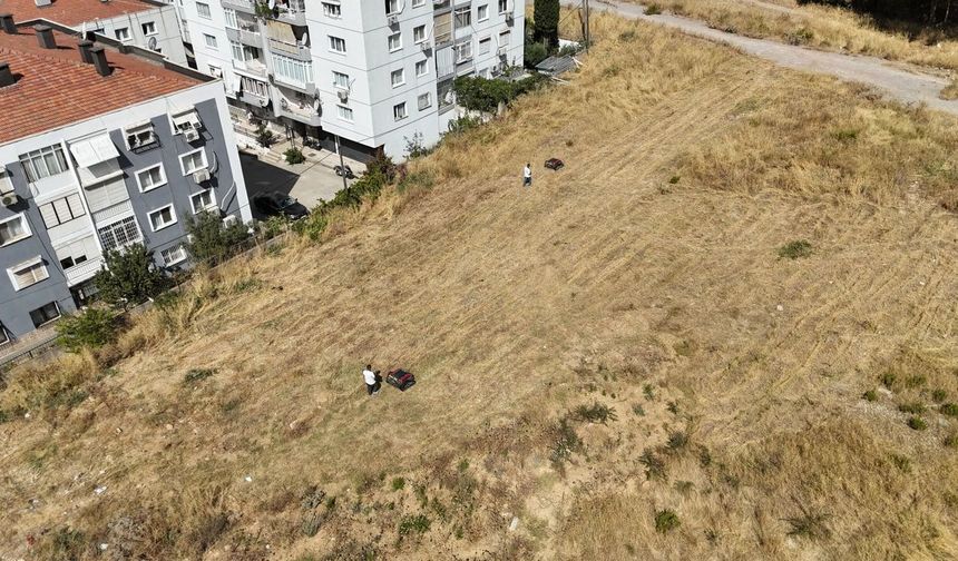 Karabağlar'dan yabani ot temizliğinde teknolojik hamle