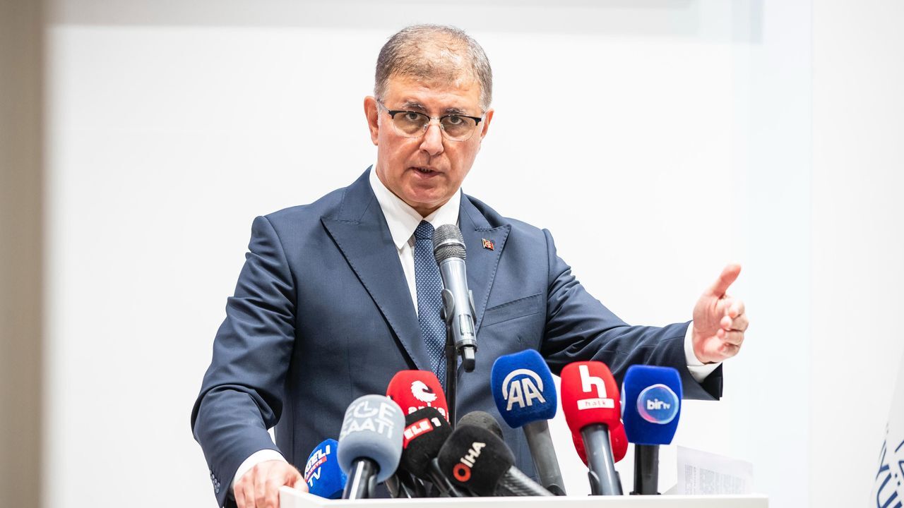 Cemil Tugay: Yeni Parti Kurulacak, Ben de Orada Olacağım