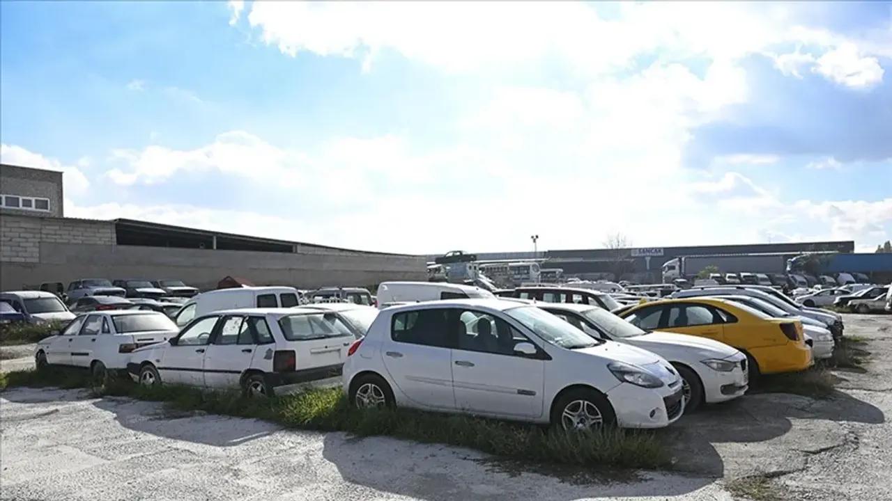 Yediemin otoparklarına dolandırıcılık operasyonu