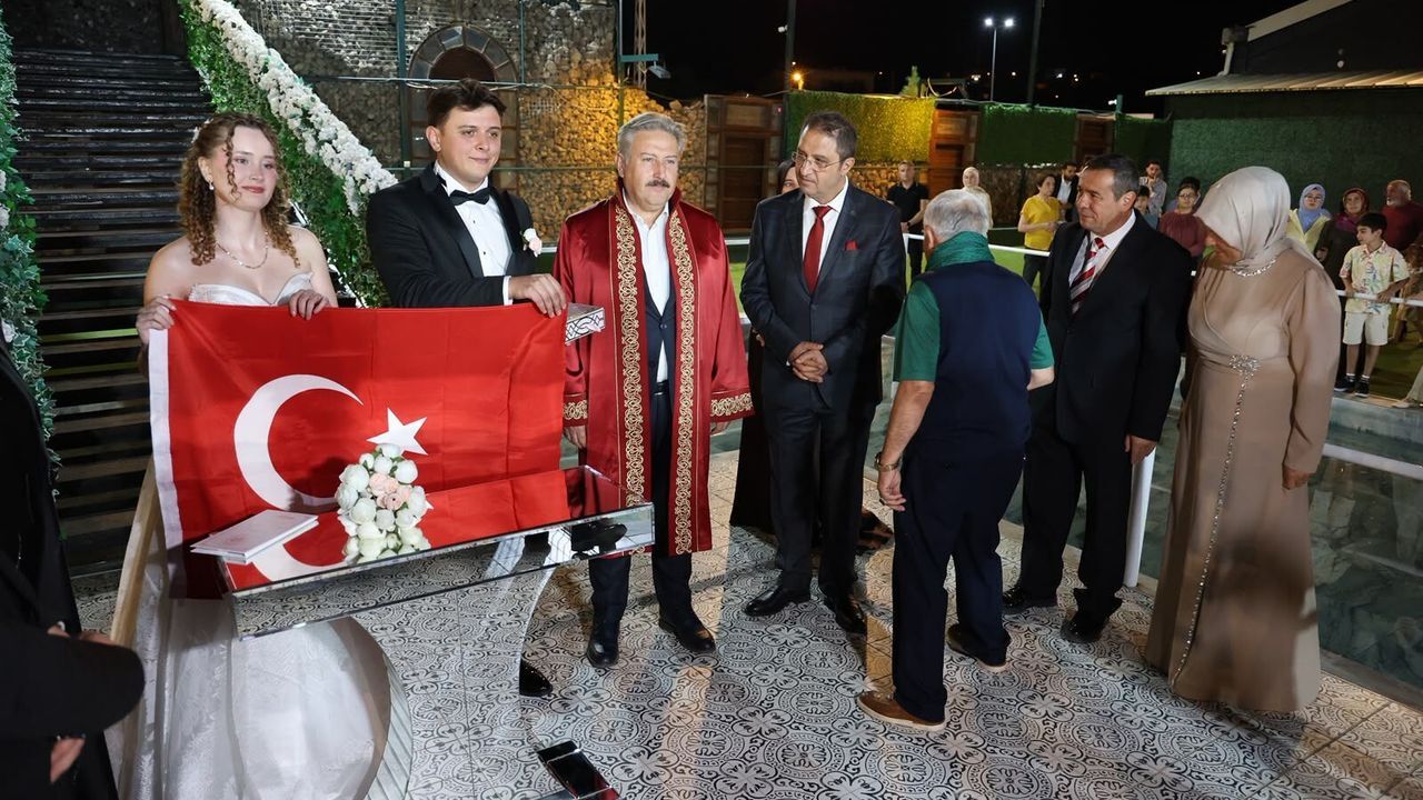 Bölge Müdürü Başeğmez'in mutlu günü