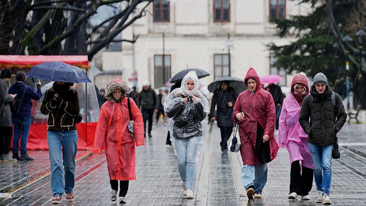 İstanbul için yeni yağış uyarısı: Valilik tarih verdi